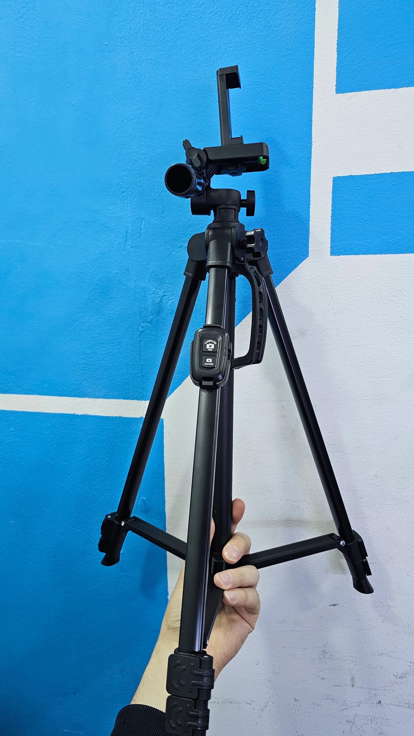 Tripod pro تريبود صوليد للهاتف و الكاميرا مع ريموت بلوتوث بسعر مناسب للجميع